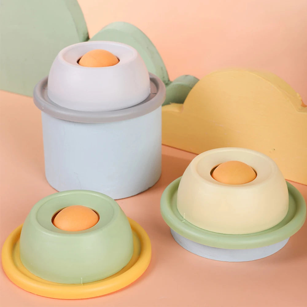 Yogurt Lick Toys for Dog Cats Anti-spill Slow Feeder Plate for Pet Interactive Teasing Bite Resistant Toy Snack Bowl Licking Mat